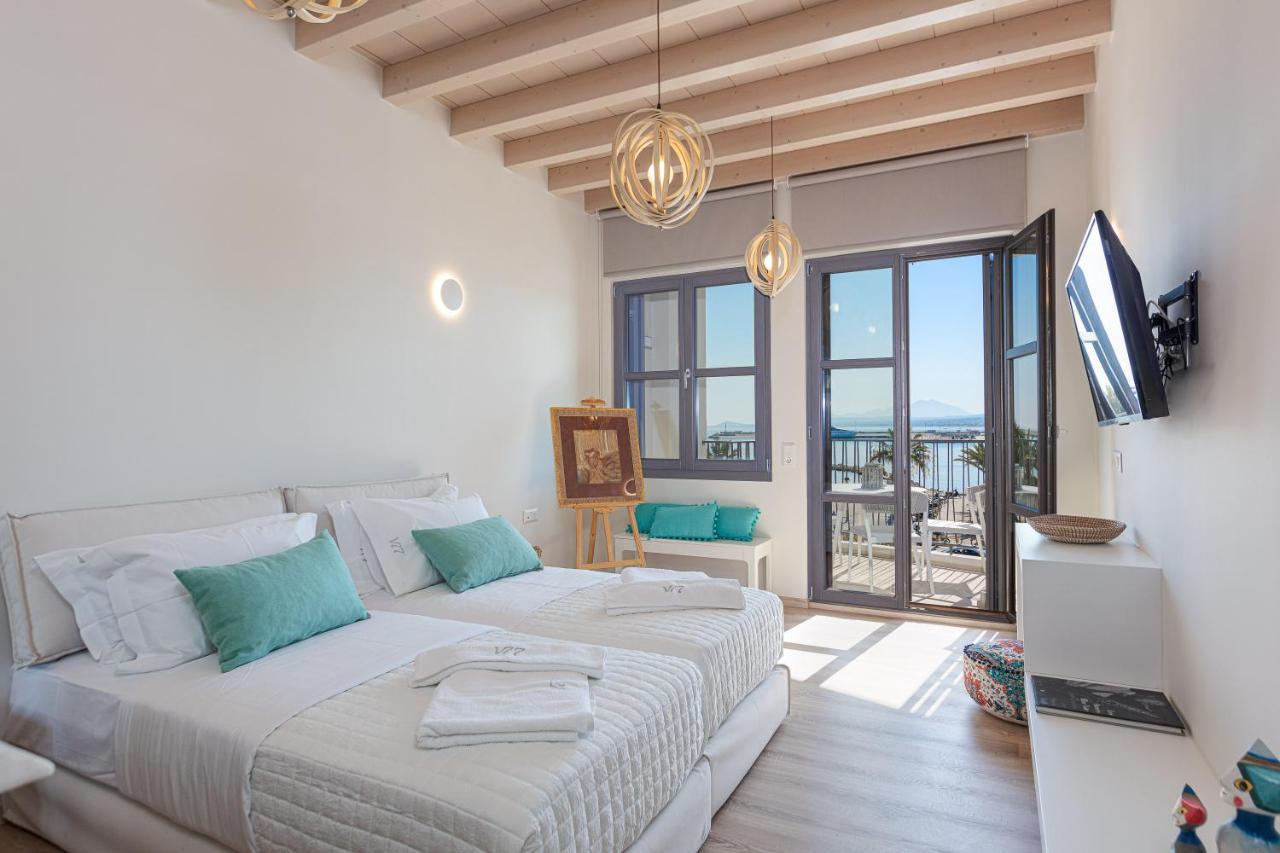 V77 Seafront Suites Rethymno  Екстер'єр фото