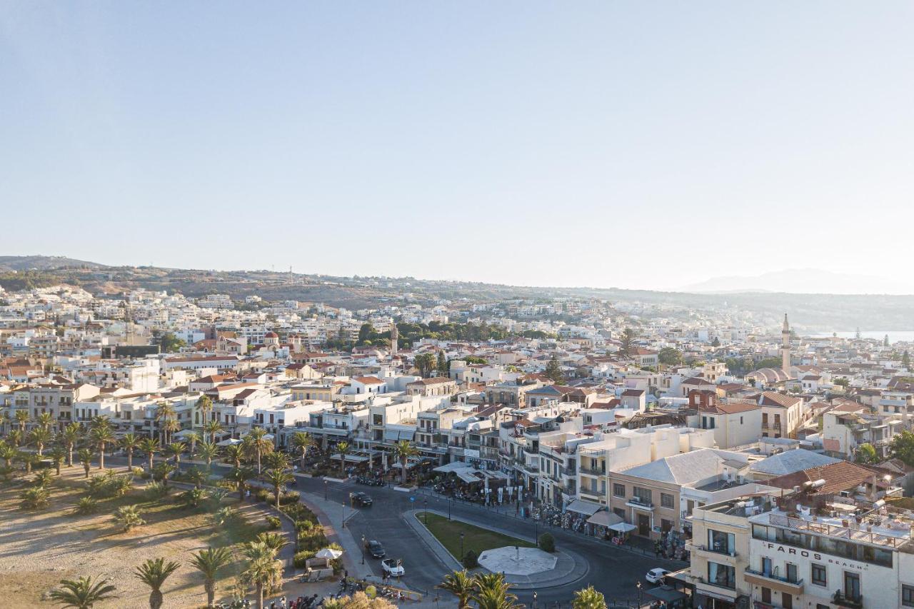 V77 Seafront Suites Rethymno  Екстер'єр фото