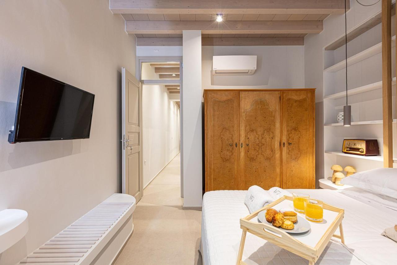 V77 Seafront Suites Rethymno  Екстер'єр фото